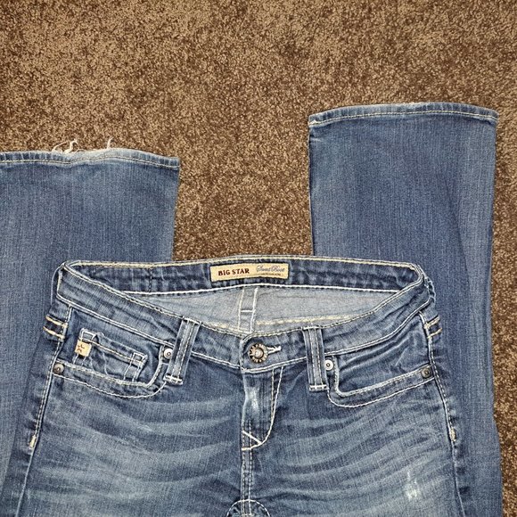 💫Big Star Sweet Boot Ultra-Low Rise Embroidered Distressed Jeans 26R - Picture 3 of 11